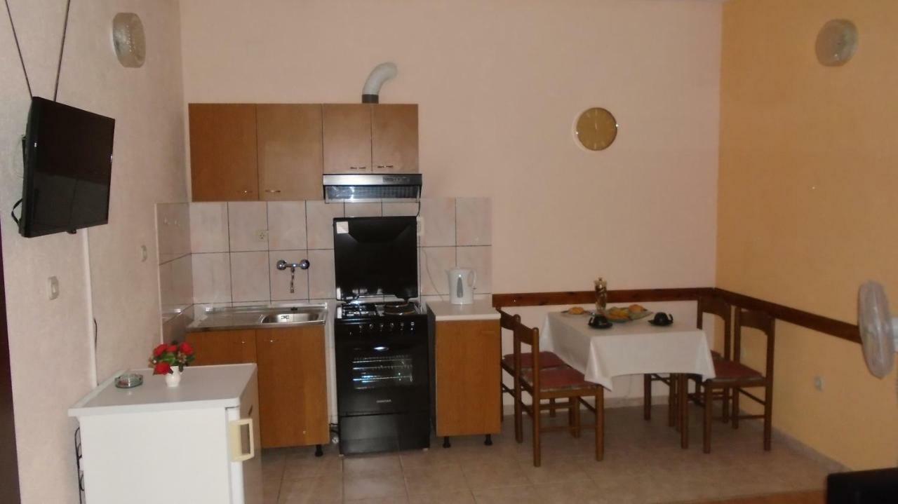 Apartmani A.Teskera Trogir Exterior foto